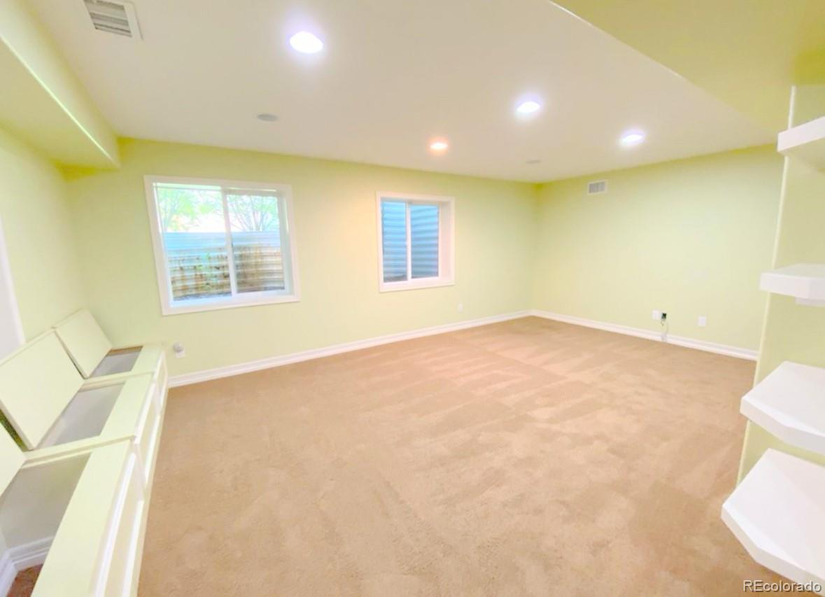 2661 Pemberly Avenue Highlands Ranch, CO 80126 - Photo 31 of 40 Gallery Image 31