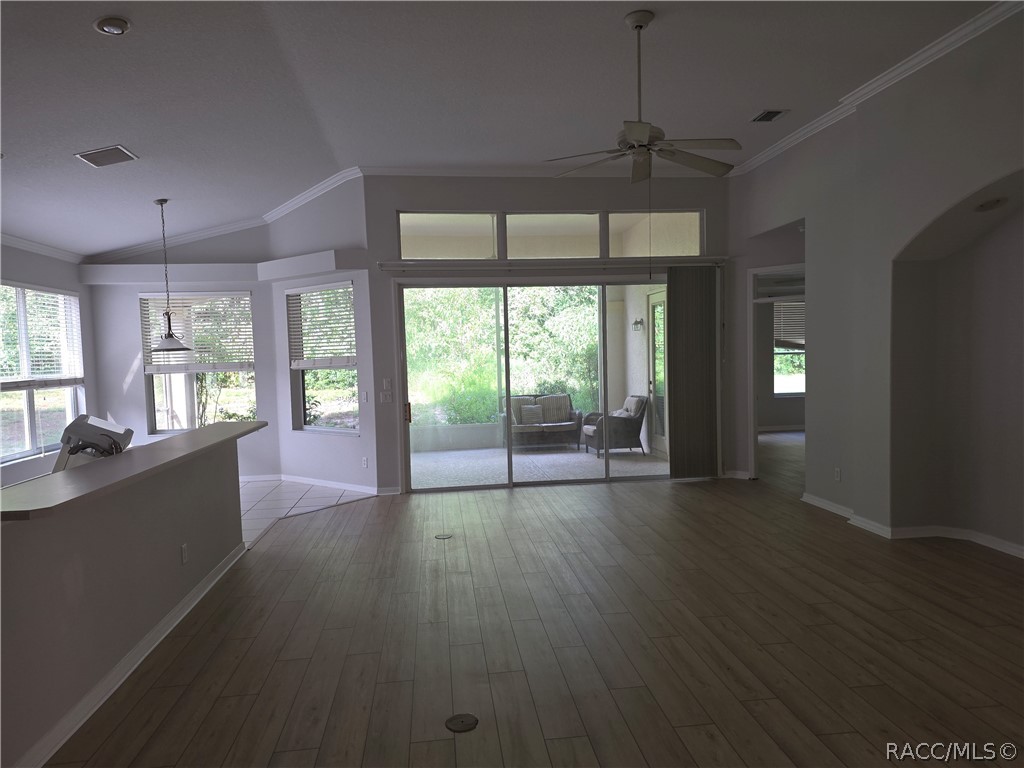 1641 North Shadowview Path Hernando, FL 34442 - Photo 14 of 61