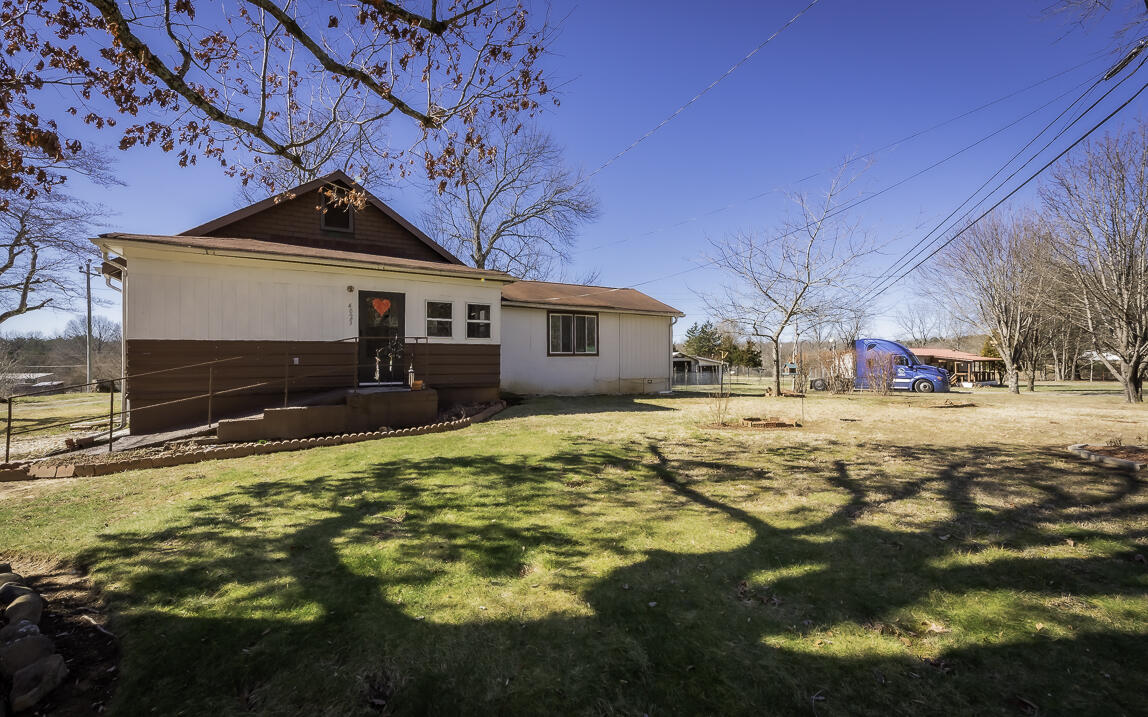 4023 Sequatchie Mountain Road Sequatchie, TN 37374 - Photo 5 of 77 DSC_0215