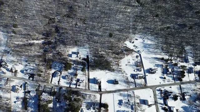 a view of city view with lot of trees