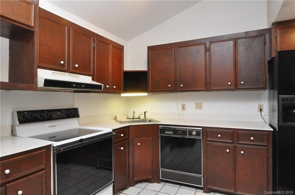 43 East Howard Street Tryon, NC 28782 - Photo 18 of 44 Gallery Image 18