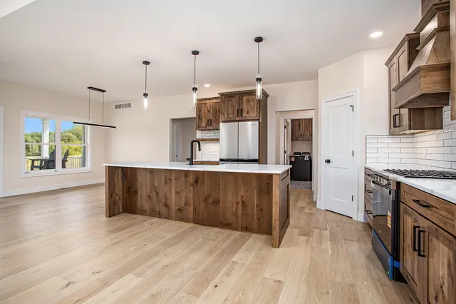 $739,900 | 7960 North Westnedge Avenue, Kalamazoo, MI 49009