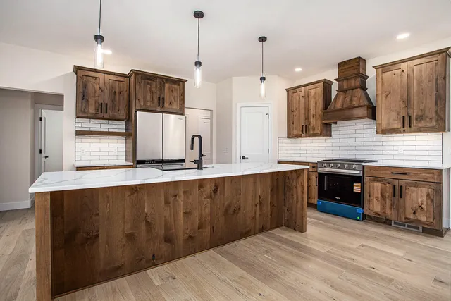 $739,900 | 7960 North Westnedge Avenue, Kalamazoo, MI 49009