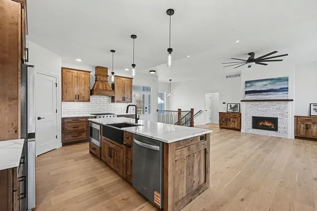 $739,900 | 7960 North Westnedge Avenue, Kalamazoo, MI 49009