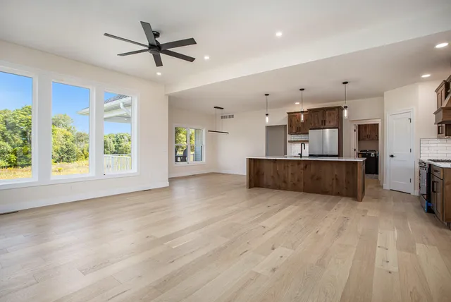 $739,900 | 7960 North Westnedge Avenue, Kalamazoo, MI 49009