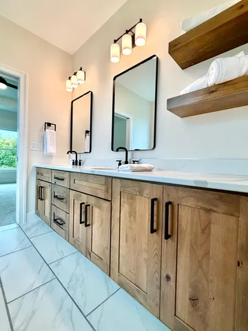 $739,900 | 7960 North Westnedge Avenue, Kalamazoo, MI 49009