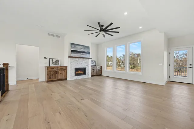 $739,900 | 7960 North Westnedge Avenue, Kalamazoo, MI 49009