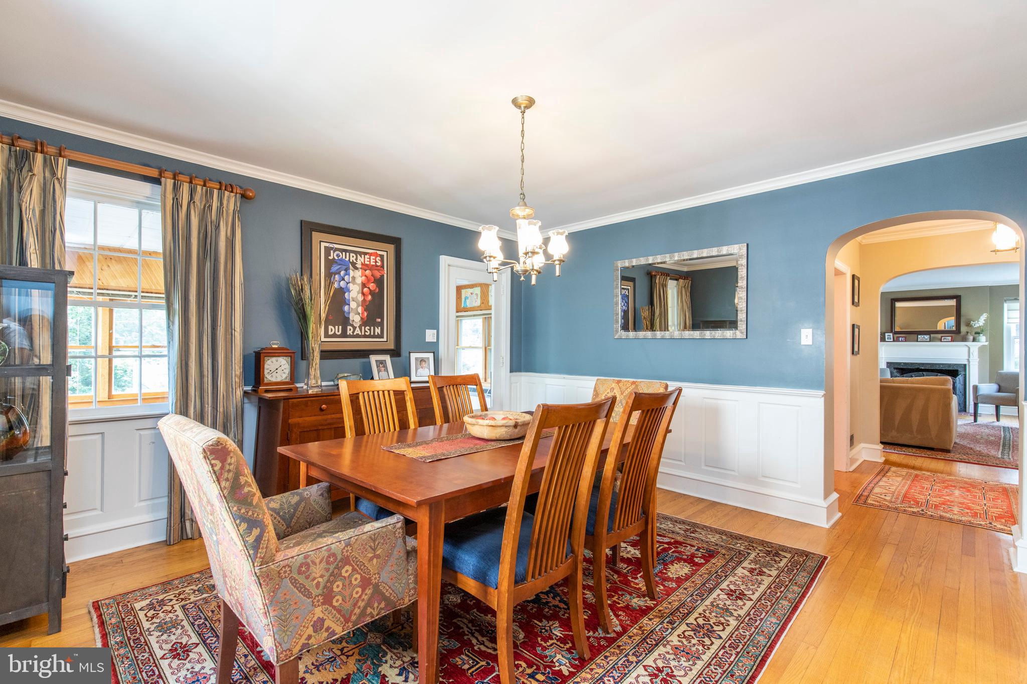 232 Summit Road Springfield, PA 19064 - Photo 13 of 37 Dining Room with beautiful Mill Work.
