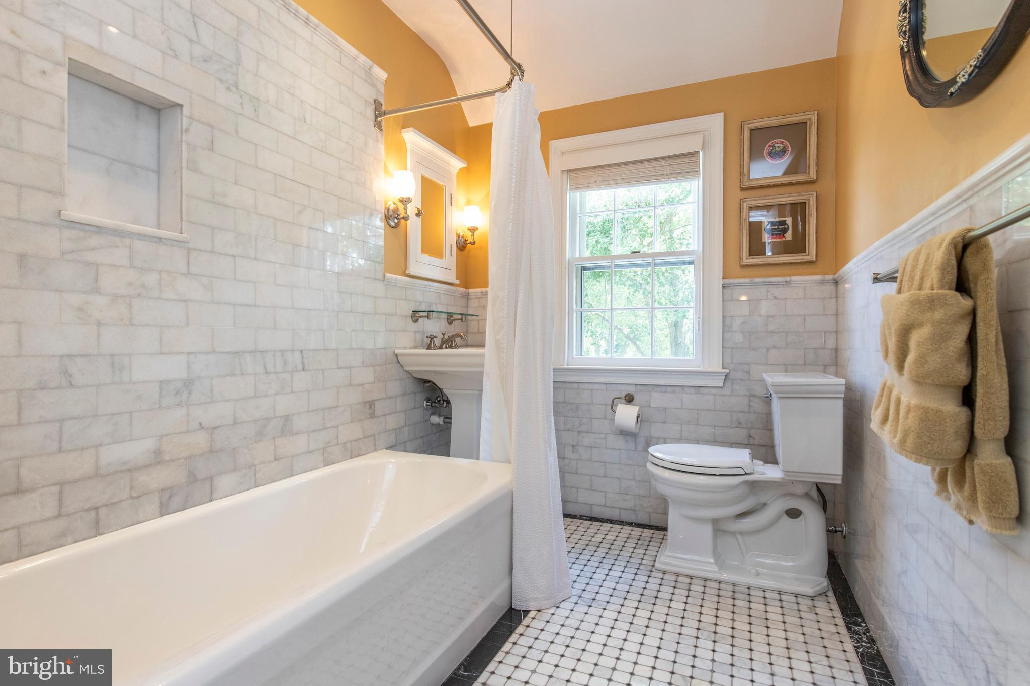 232 Summit Road Springfield, PA 19064 - Photo 27 of 37 Large Hall Bath, newly remodeled.