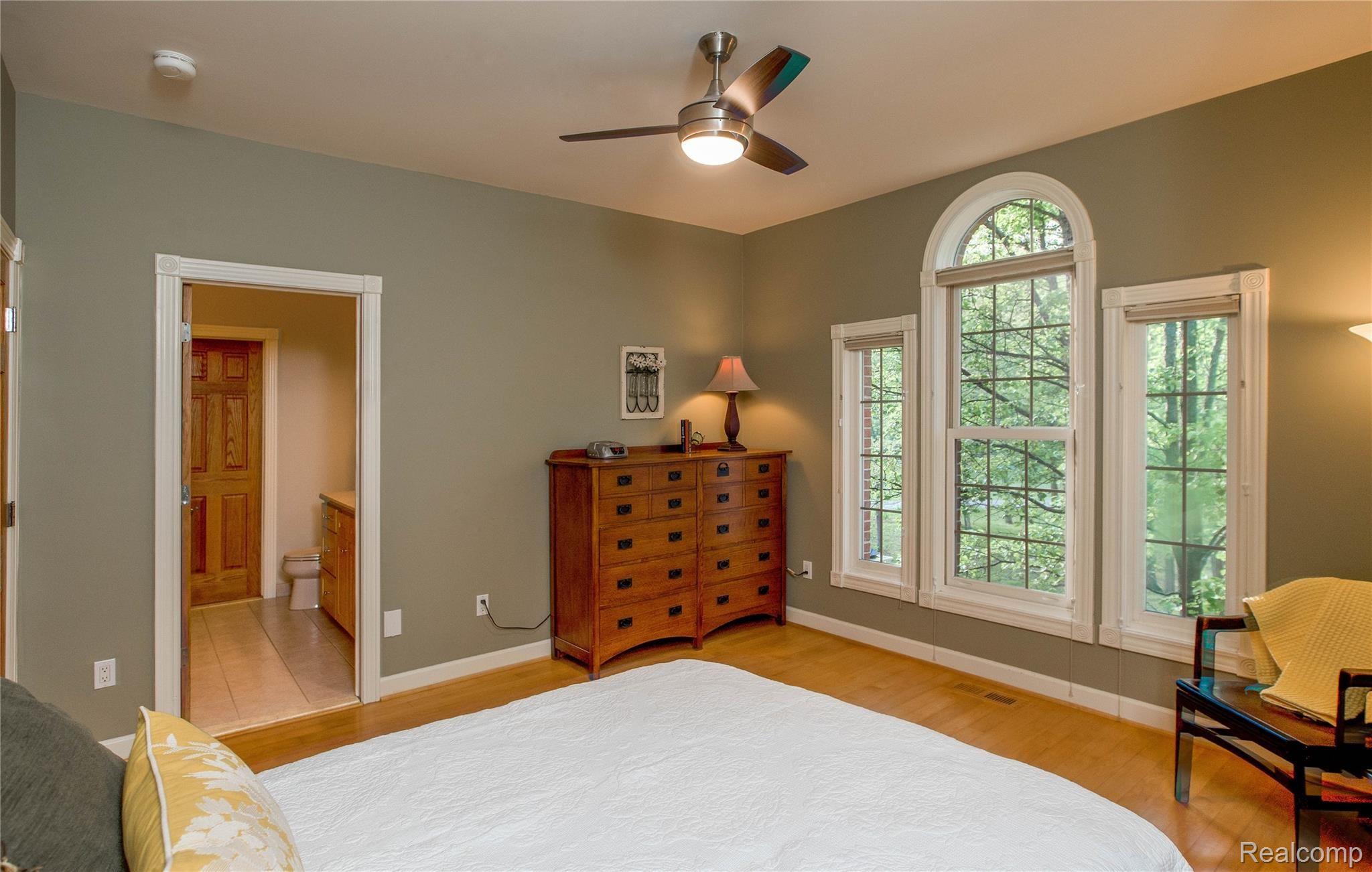 2828 Brighton Road Howell, MI 48843 - Photo 42 of 63 RE - 2828 Brighton Rd - Howell-123.jpg