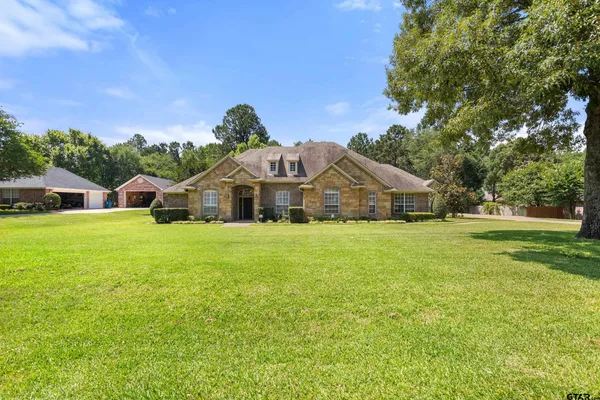 $759,000 | 11155 Marsh Wren Circle, Flint, TX 75762