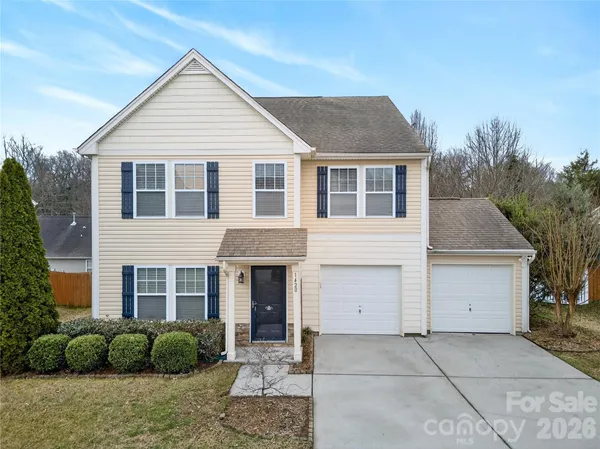 $325,000 | 1420 Commonwealth Avenue, Statesville, NC 28677