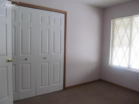 6354 Farrand Road Clio, MI 48420 - Photo 5 of 24 20346447-4.JPG