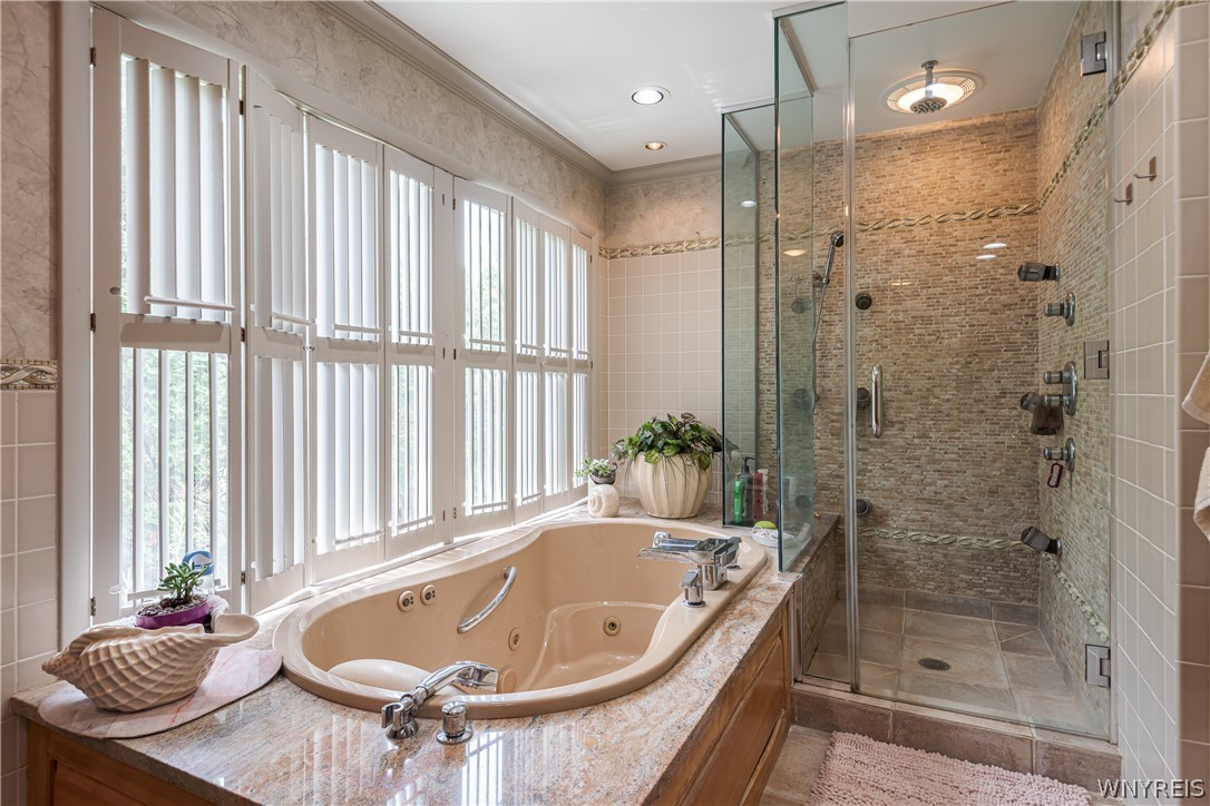 921 Middle Road Henrietta, NY 14543 - Photo 32 of 47