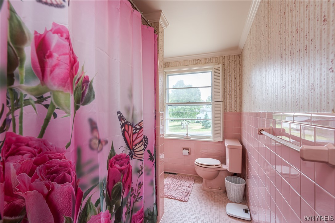 921 Middle Road Henrietta, NY 14543 - Photo 42 of 47