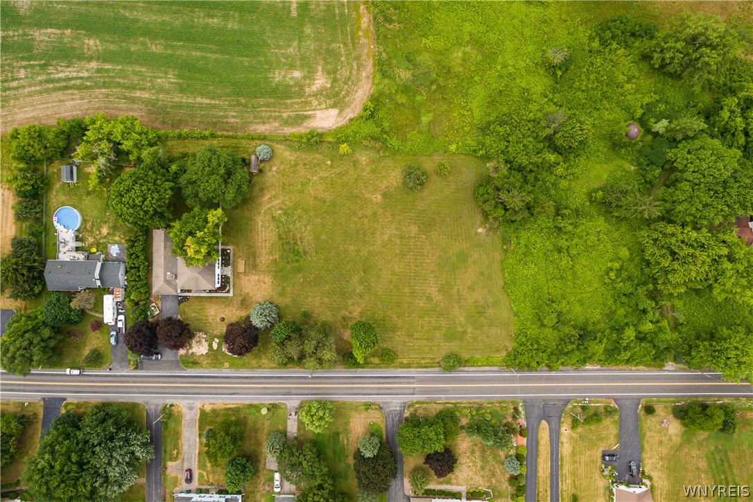 921 Middle Road Henrietta, NY 14543 - Photo 9 of 47