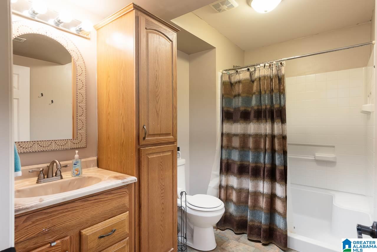 1444 Tropical Circle Alabaster, AL 35007 - Photo 7 of 29