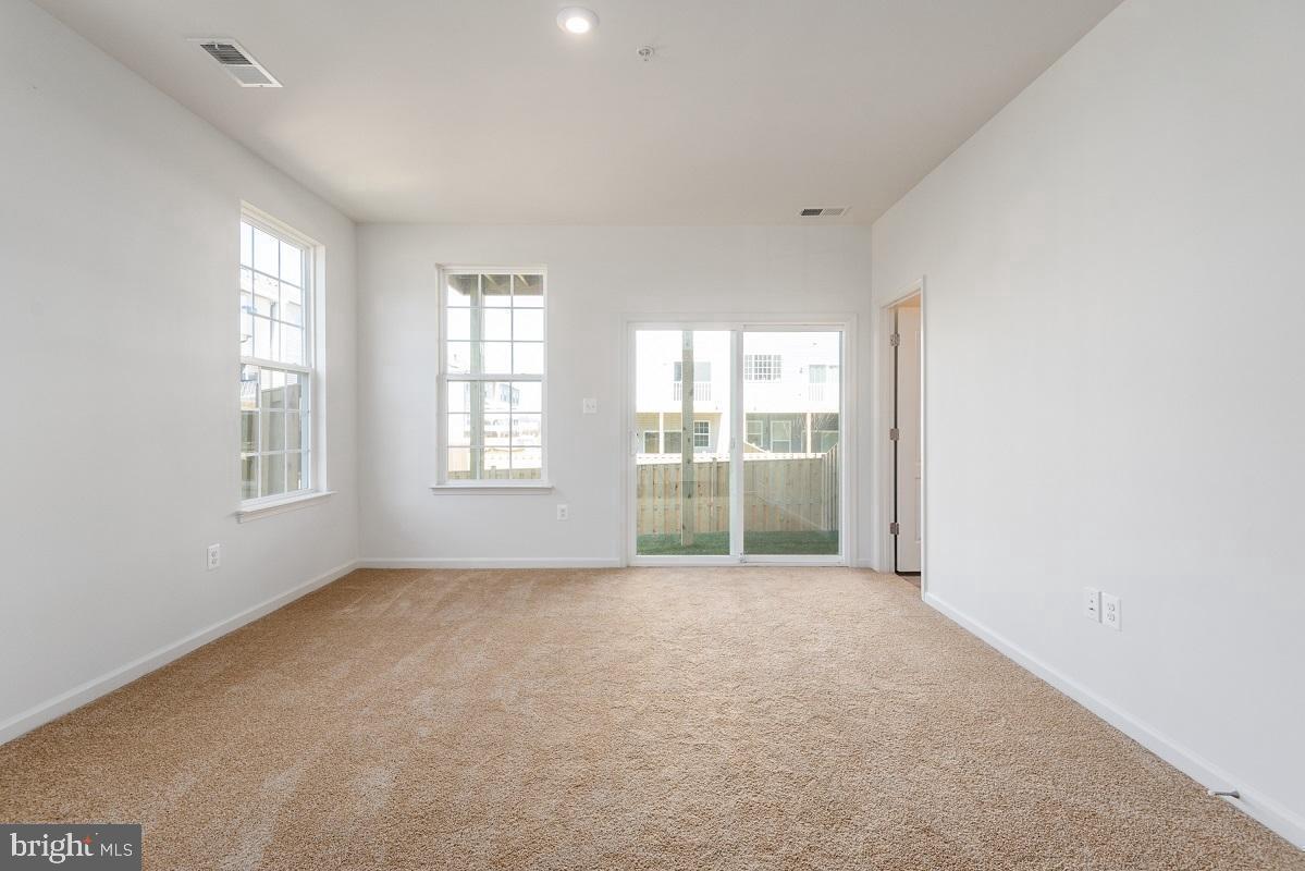 8450 Randell Ridge Road Frederick, MD 21704 - Photo 7 of 39 First Floor