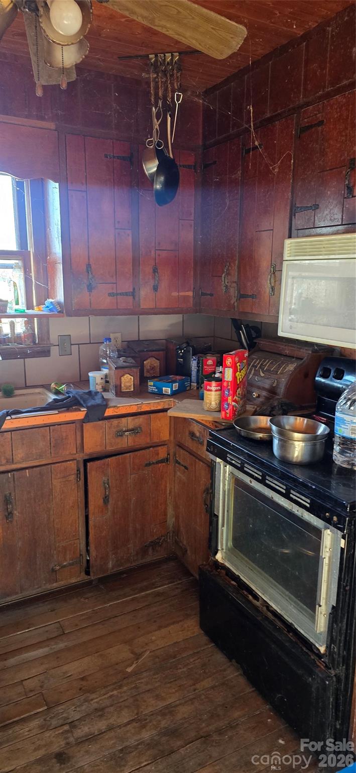 3223 Factory Street Lenoir, NC 28645 - Photo 20 of 29