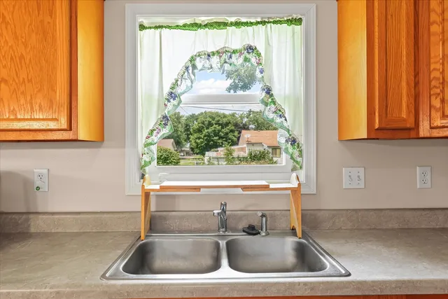 $132,000 | 130 Walnut Street, Gibson City, IL 60936