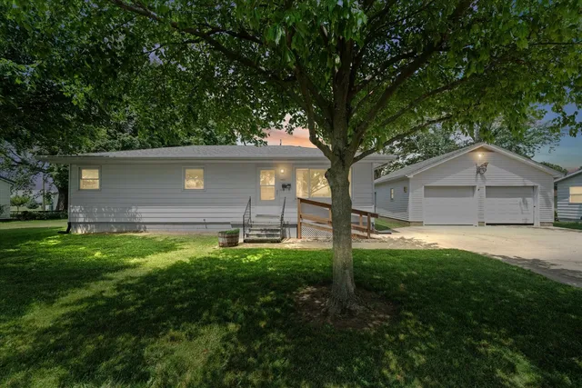 $132,000 | 130 Walnut Street, Gibson City, IL 60936