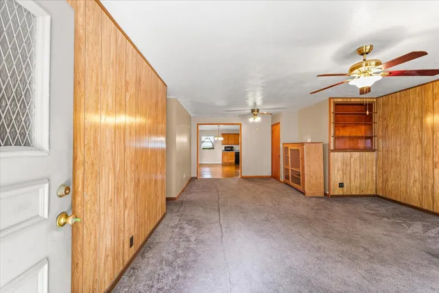 $132,000 | 130 Walnut Street, Gibson City, IL 60936