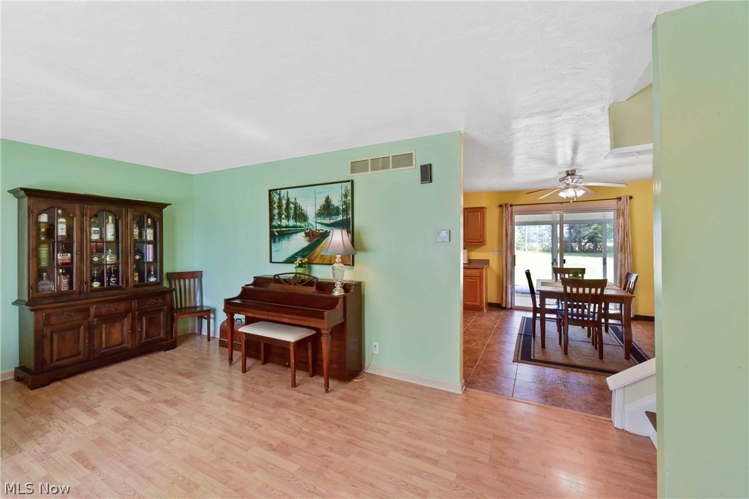 40282 Biggs Road Lagrange, OH 44050 - Photo 10 of 35