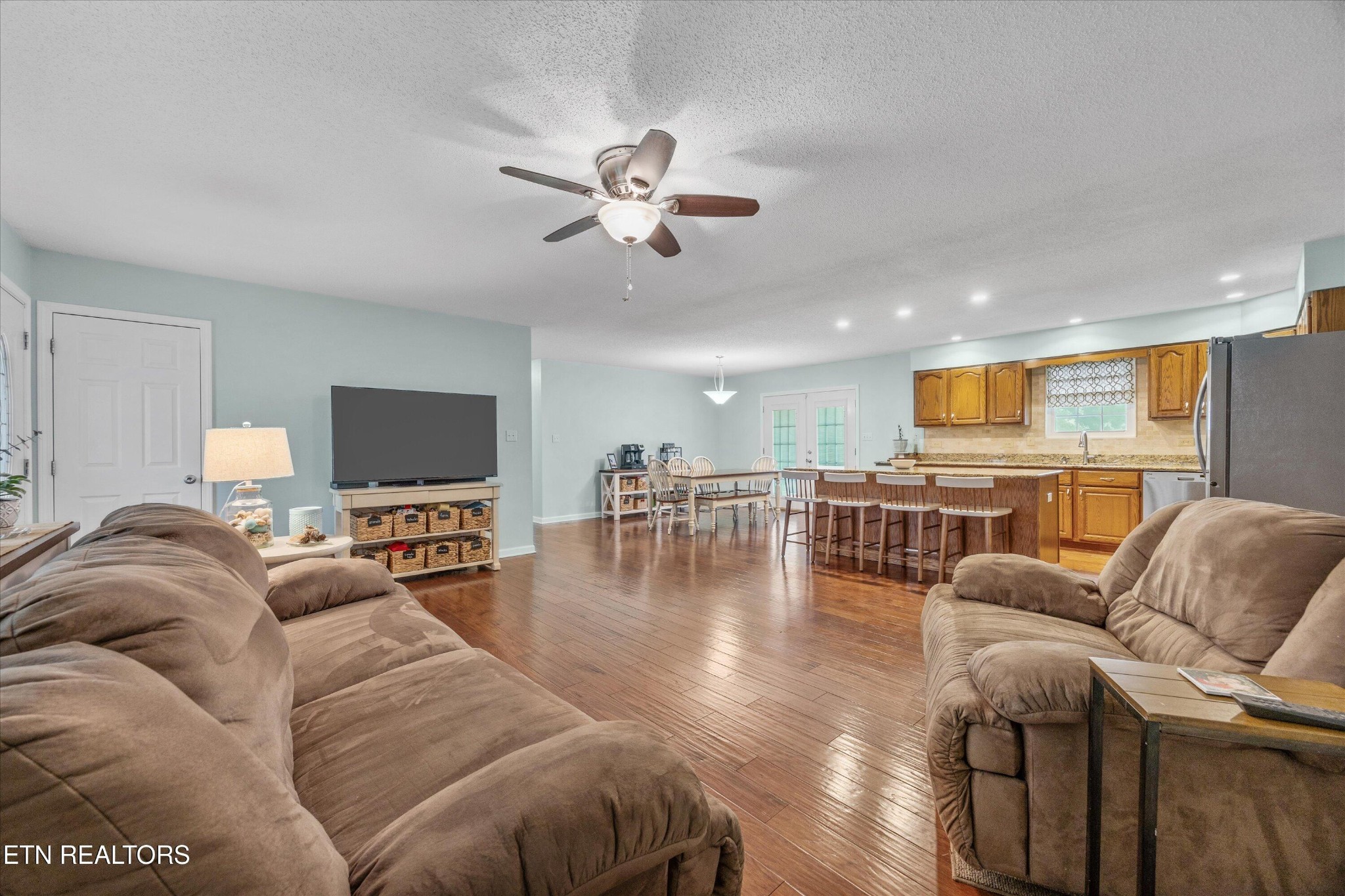 513 Hardin Road Kodak, TN 37764 - Photo 6 of 41 Gallery Image 6
