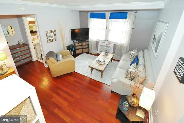 $1,800 | 906 South Washington Street, Unit 108, Alexandria, VA 22314