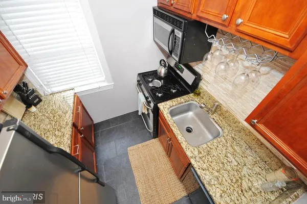 $1,800 | 906 South Washington Street, Unit 108, Alexandria, VA 22314