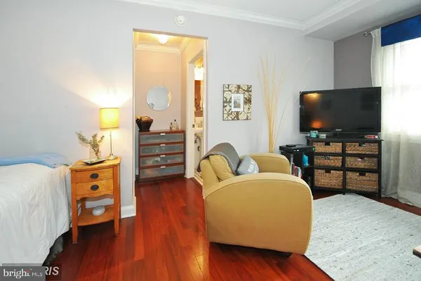 $1,800 | 906 South Washington Street, Unit 108, Alexandria, VA 22314