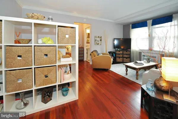 $1,800 | 906 South Washington Street, Unit 108, Alexandria, VA 22314