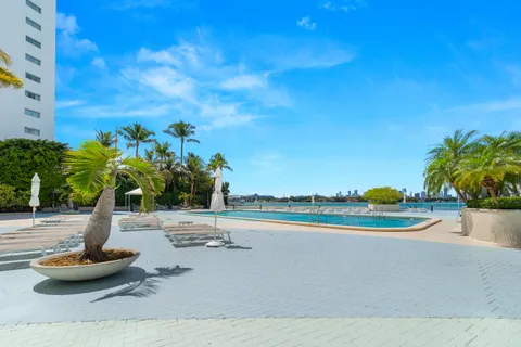 $399,000 | 1200 West Avenue, Unit 316, Miami Beach, FL 33139