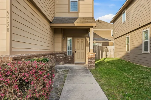 $1,895 | 5758 Manning Crk Trail, Katy, TX 77449
