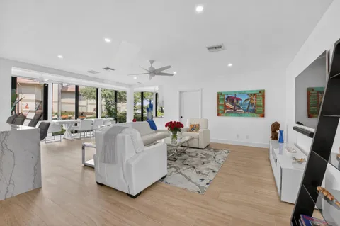 $469,000 | 19355 Sabal Lake Drive, Unit 5031, Boca Raton, FL 33434