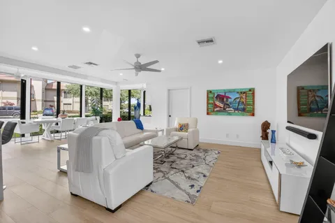 $469,000 | 19355 Sabal Lake Drive, Unit 5031, Boca Raton, FL 33434