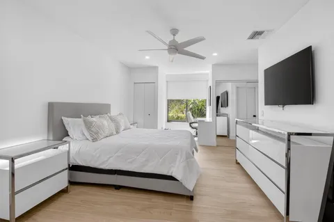 $469,000 | 19355 Sabal Lake Drive, Unit 5031, Boca Raton, FL 33434