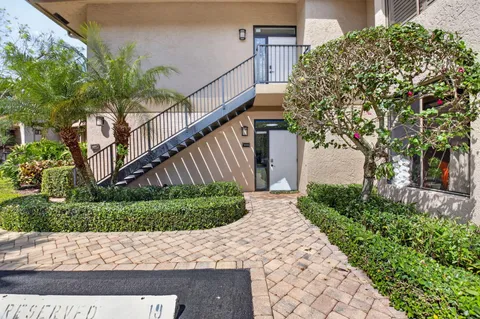 $469,000 | 19355 Sabal Lake Drive, Unit 5031, Boca Raton, FL 33434