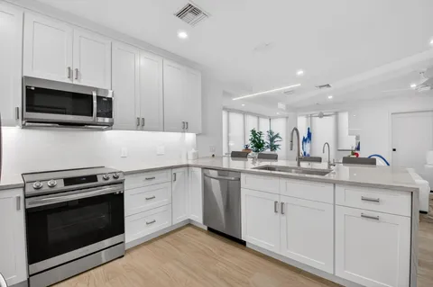$469,000 | 19355 Sabal Lake Drive, Unit 5031, Boca Raton, FL 33434