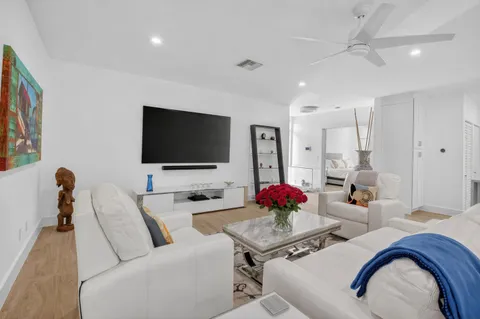$469,000 | 19355 Sabal Lake Drive, Unit 5031, Boca Raton, FL 33434
