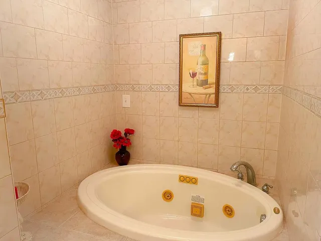 a bathroom with a tub