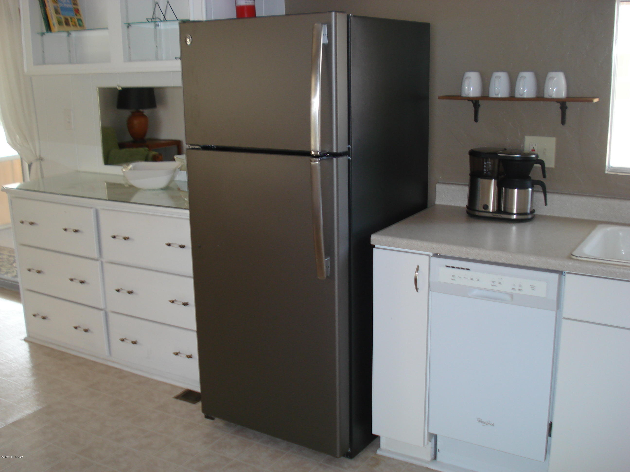 5940 West Box R Street Tucson, AZ 85713 - Photo 5 of 25 DSC08168