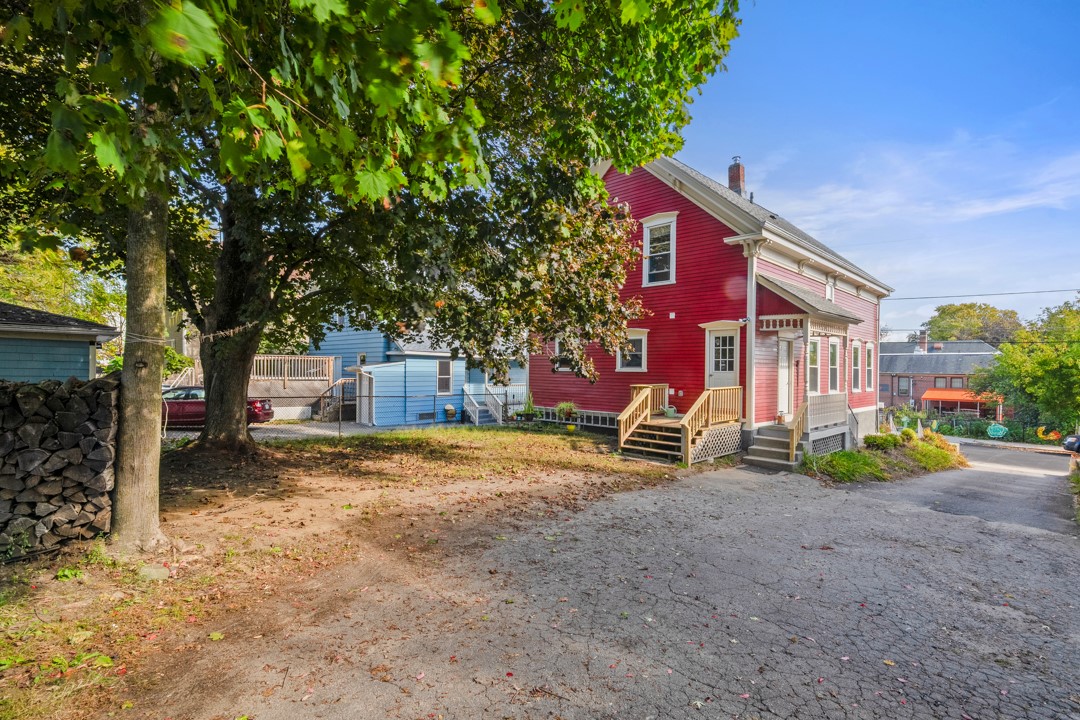 160 3rd Avenue Woonsocket, RI 02895 - Photo 2 of 28