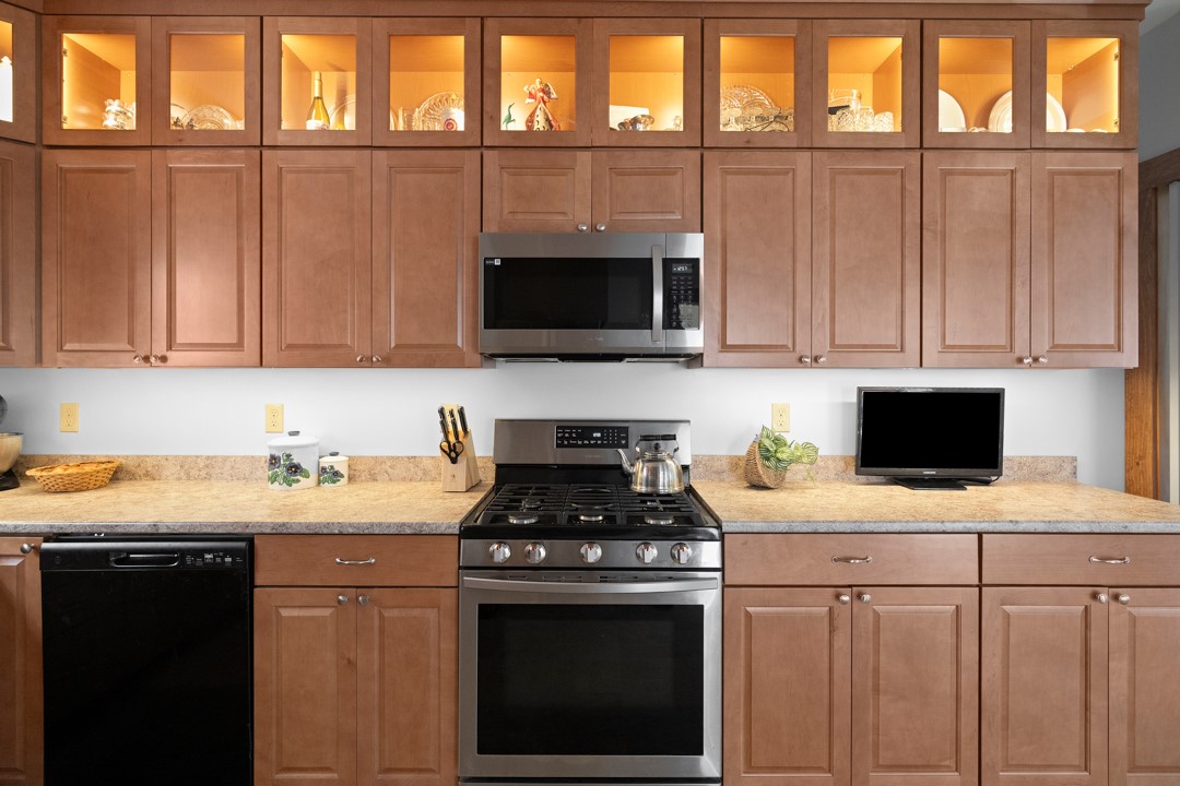 160 3rd Avenue Woonsocket, RI 02895 - Photo 5 of 28