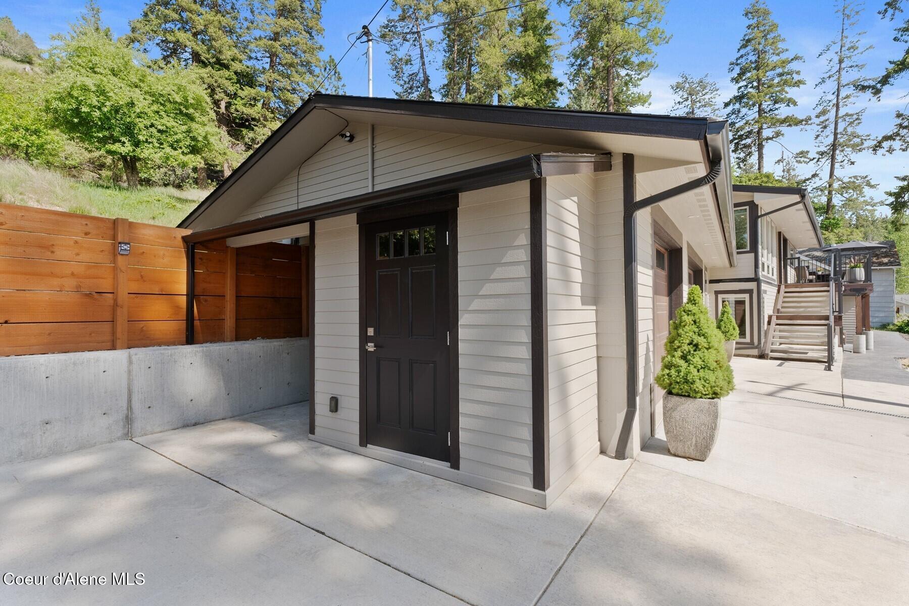 2406-1 South Silver Beach Road Coeur D'Alene, ID 83814 - Photo 40 of 44 Outdoor Shed