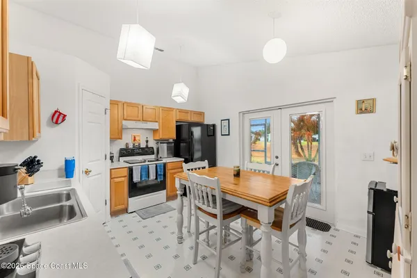 $285,000 | 2047 Majestic Pine Court Northeast, Palm Bay, FL 32905