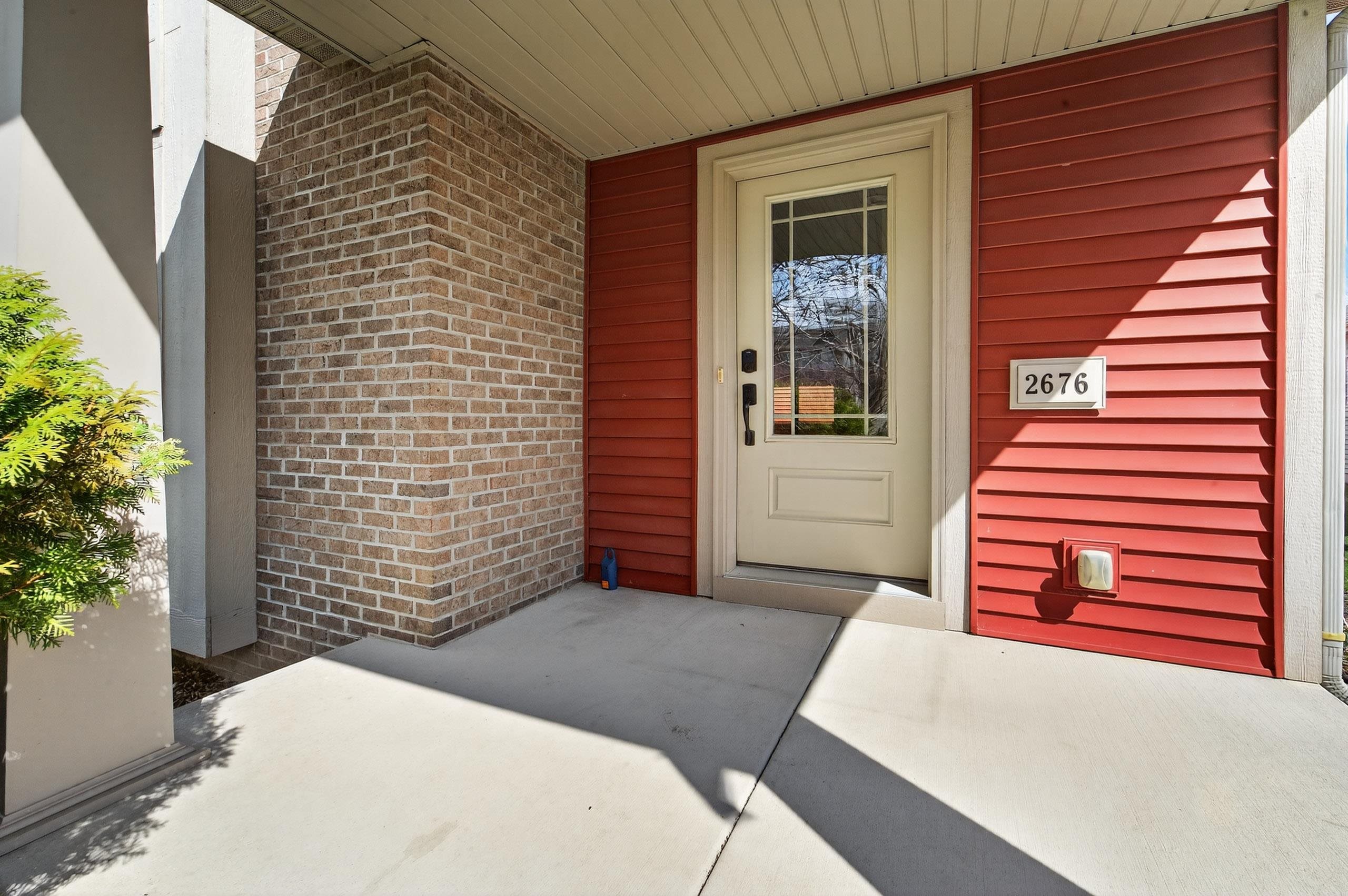 2676 Dungarvan Road Fitchburg, WI 53711 - Photo 2 of 31