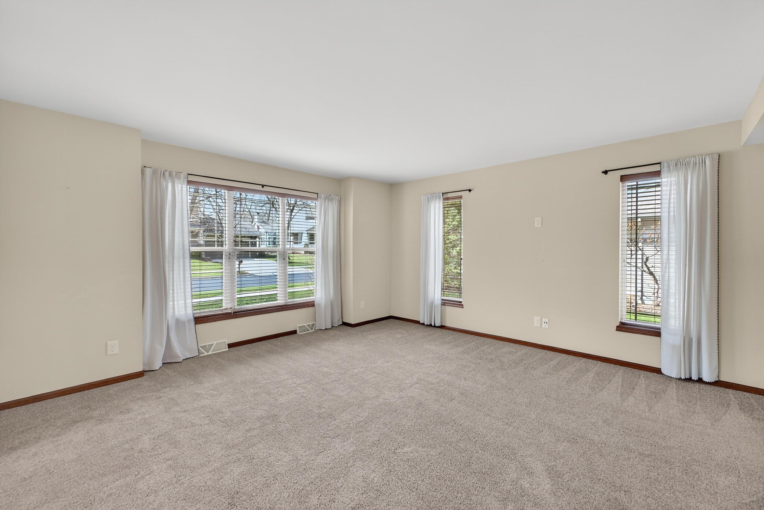 2676 Dungarvan Road Fitchburg, WI 53711 - Photo 5 of 31