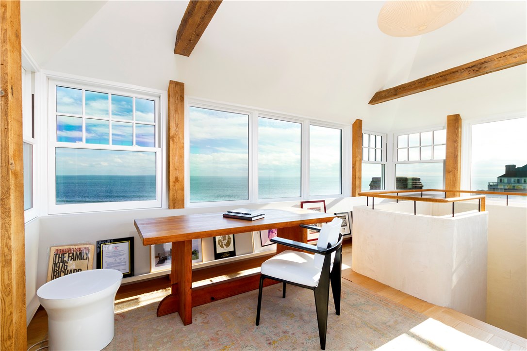 10 Bluff Avenue Westerly, RI 02891 - Photo 33 of 40