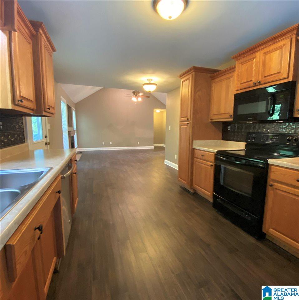 2190 Oscar Bradford Road Hayden, AL 35079 - Photo 12 of 33